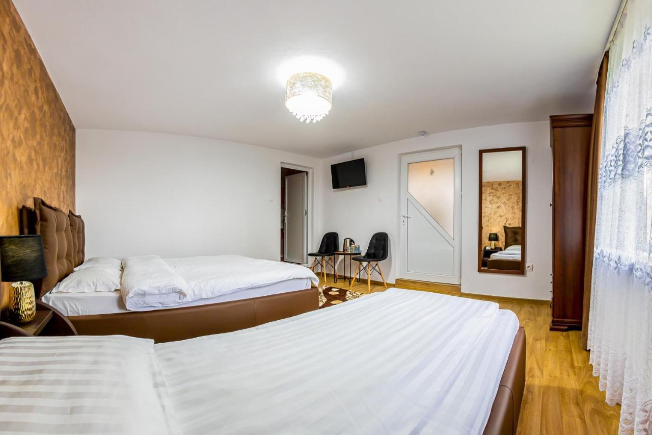 Pensiunea Valea Magurii Novaci-Străini Buitenkant foto