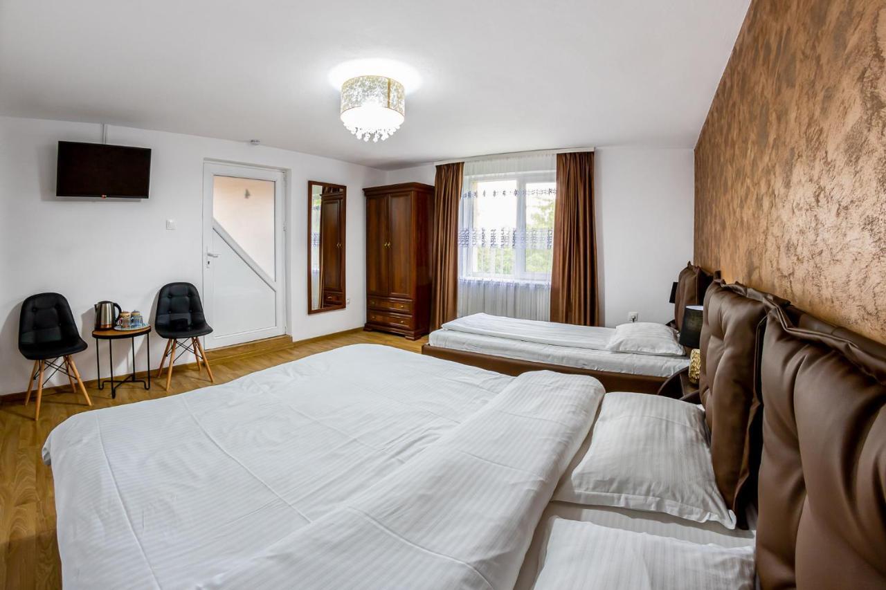 Pensiunea Valea Magurii Novaci-Străini Buitenkant foto