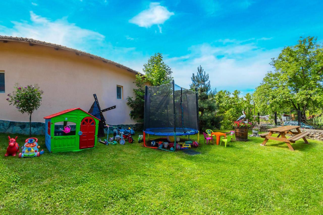 Pensiunea Valea Magurii Novaci-Străini Buitenkant foto